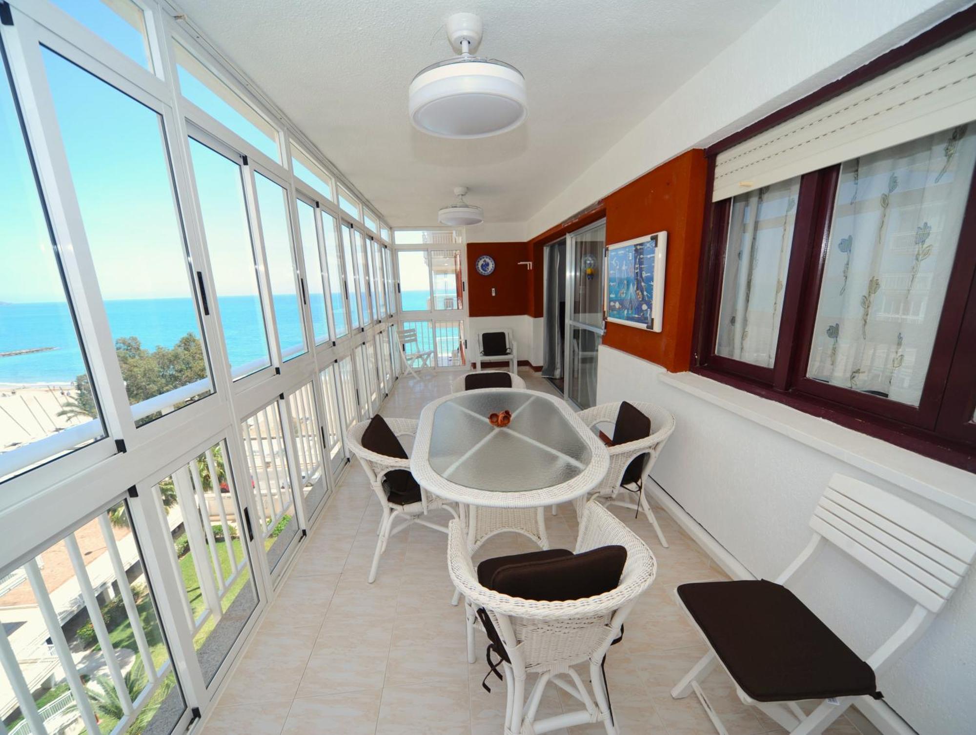 Apartamento Estoril Vistas Mar Orangecosta Бенікасім Номер фото